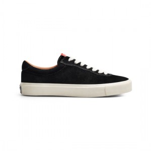 Black / White Men's Last Resort AB VM001 Lo Suede Skate Shoes | Canada-0187529