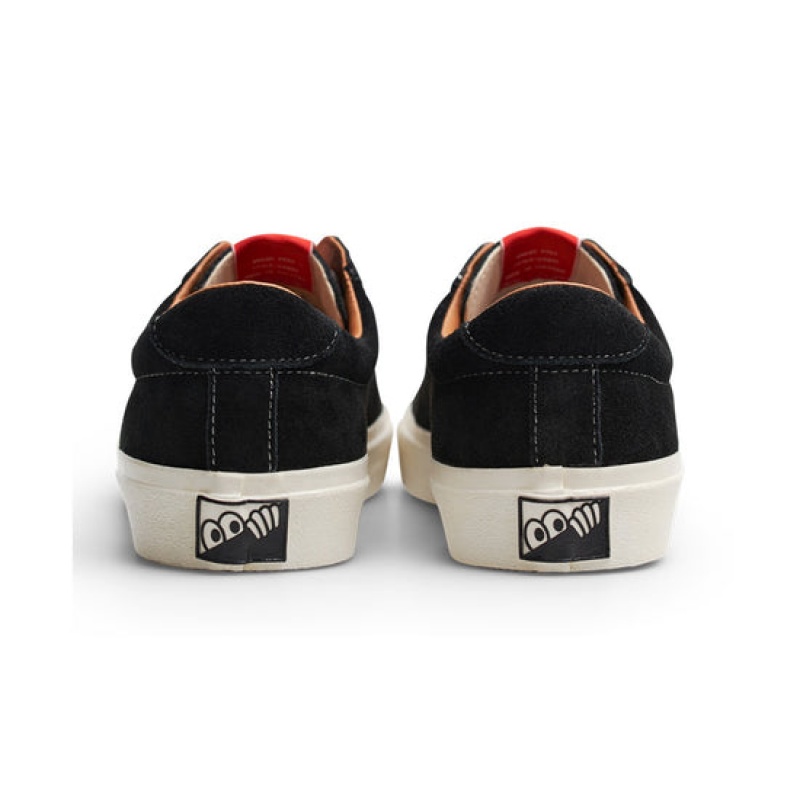 Black / White Men's Last Resort AB VM001 Lo Suede Skate Shoes | Canada-0187529
