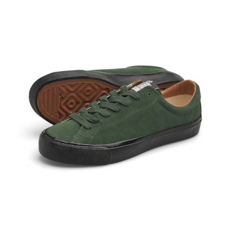 Dark Green / Black Men's Last Resort AB VM003 Lo Suede Skate Shoes | Canada-2105436